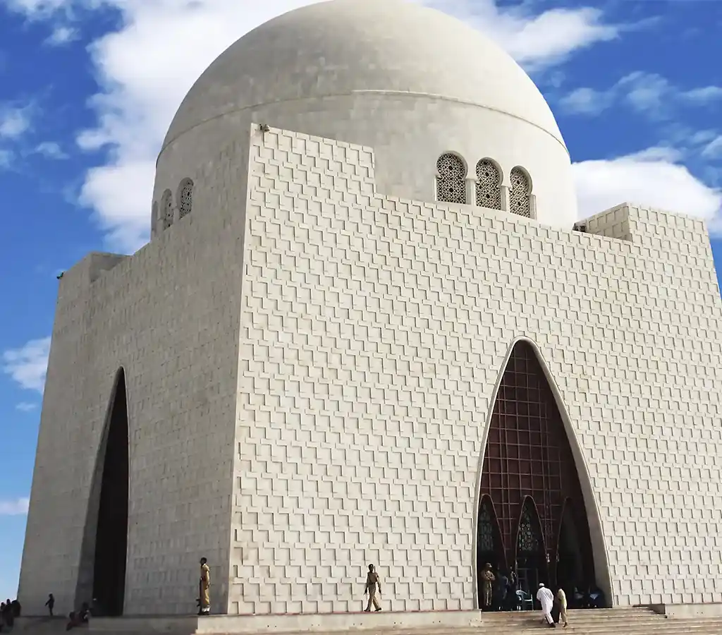 https://usa.study/wp-content/uploads/2024/08/Mazar-e-Quaid.webp